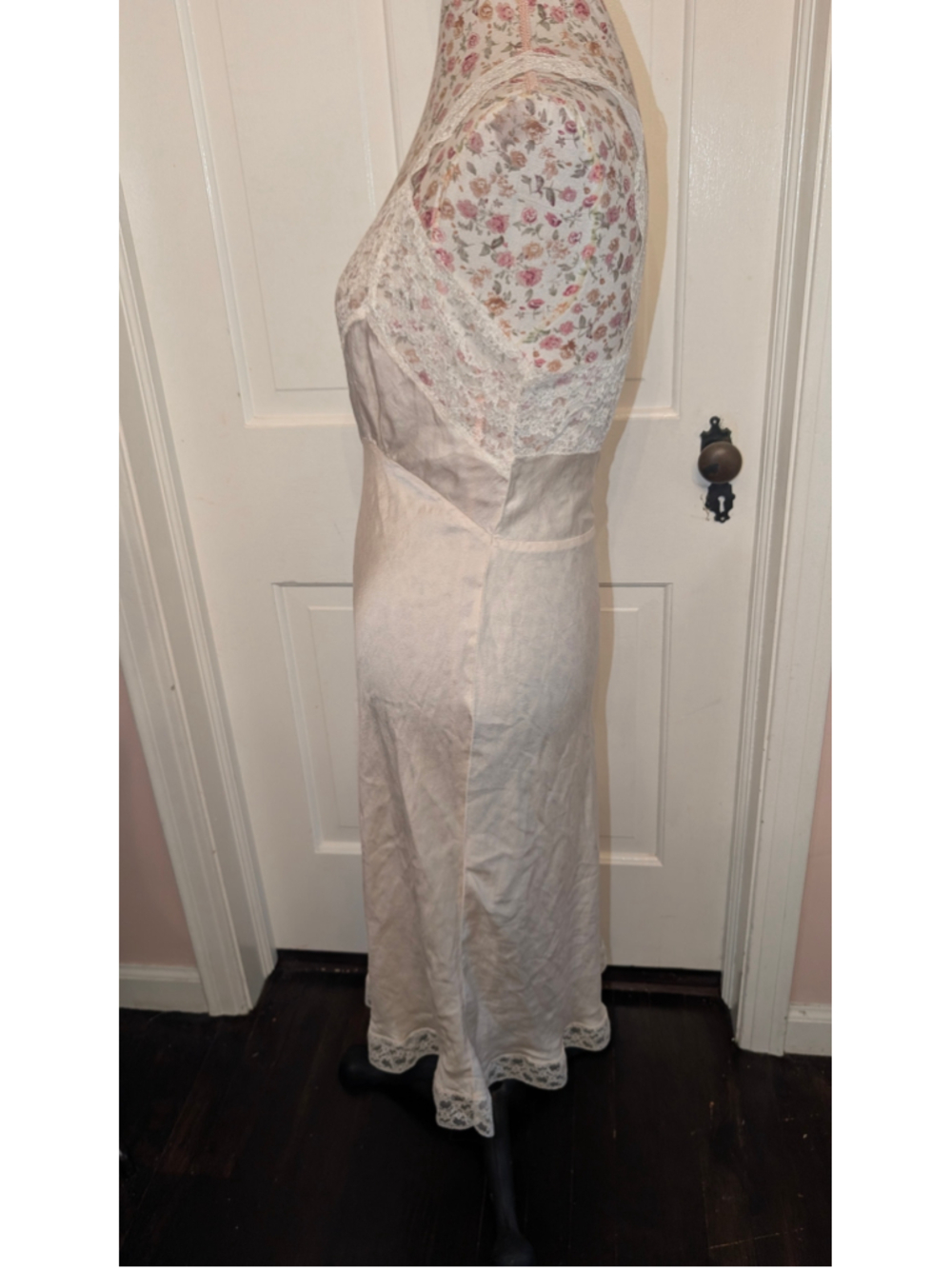 Vintage 70s Fischer heavenly silk Lace Trim Slip Chemise Beige White Size M - Picture 4 of 12